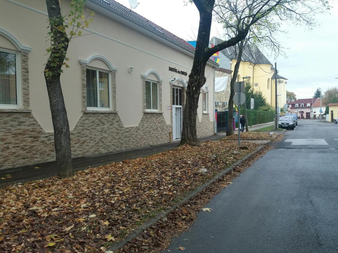 Bartok Ter Panzio Bed & Breakfast Eger Exterior photo