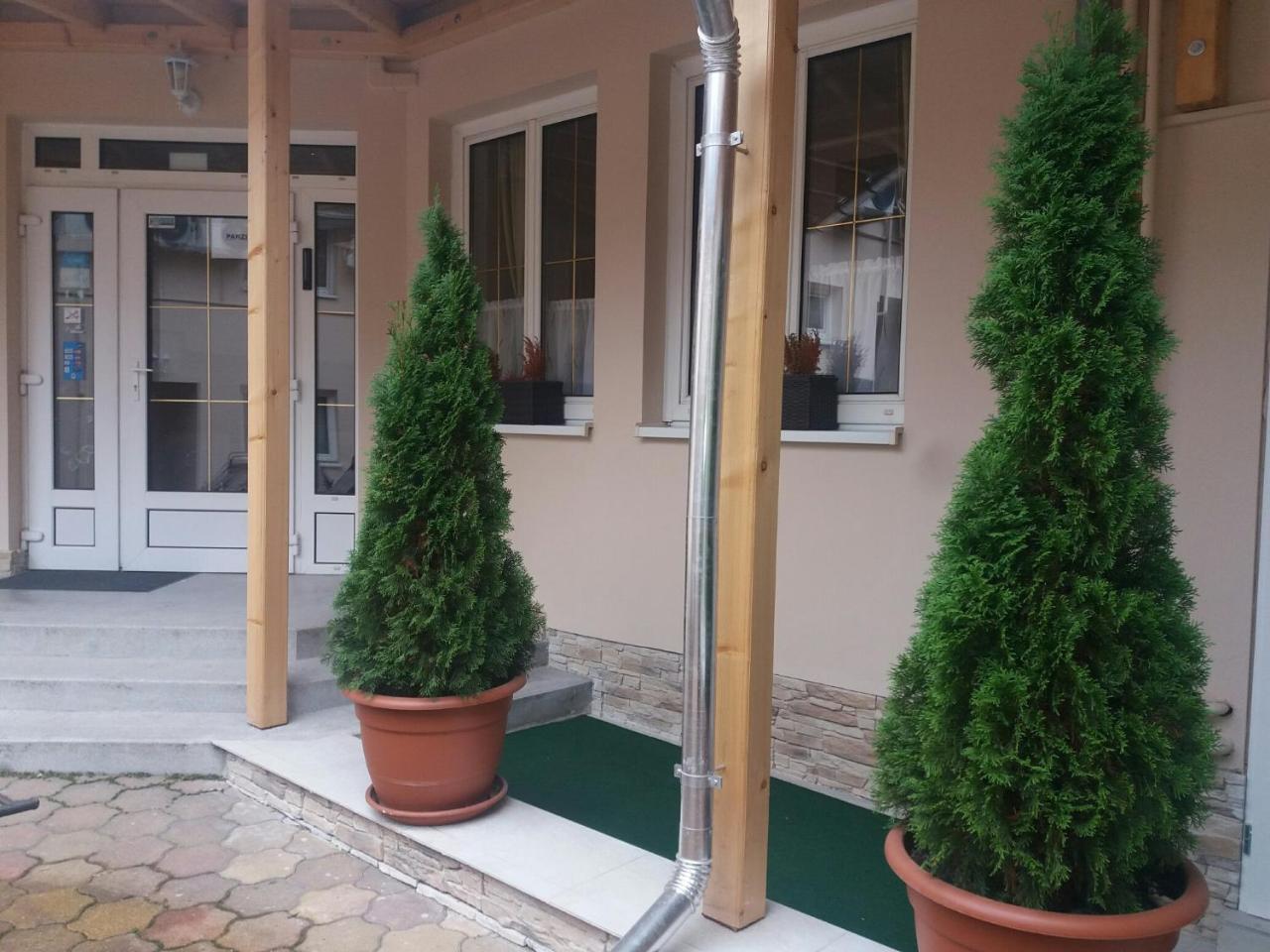 Bartok Ter Panzio Bed & Breakfast Eger Exterior photo